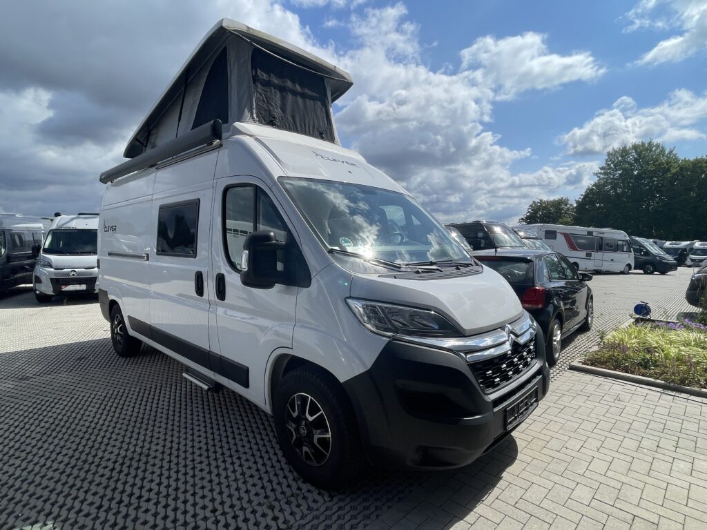 CLEVER Celebration VAN