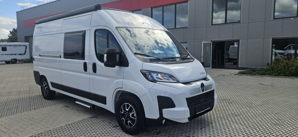ROADCAR Roadcar 600 VAN