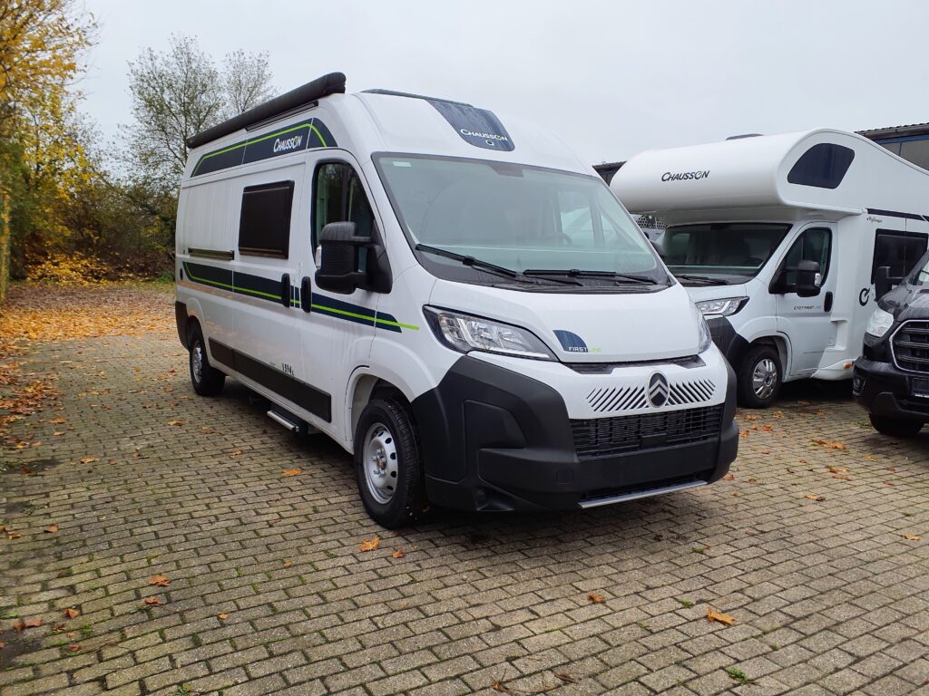 CHAUSSON V594 VAN FIRST LINE LIGHT