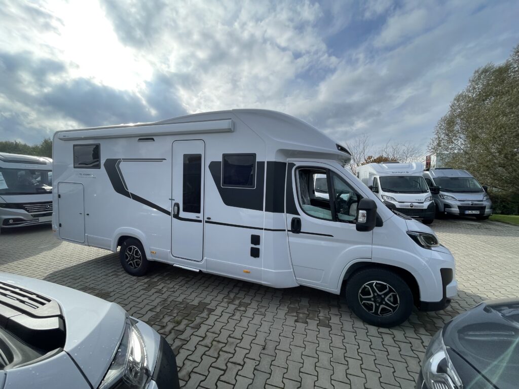 ADRIA 670 DL CORAL SELECT T