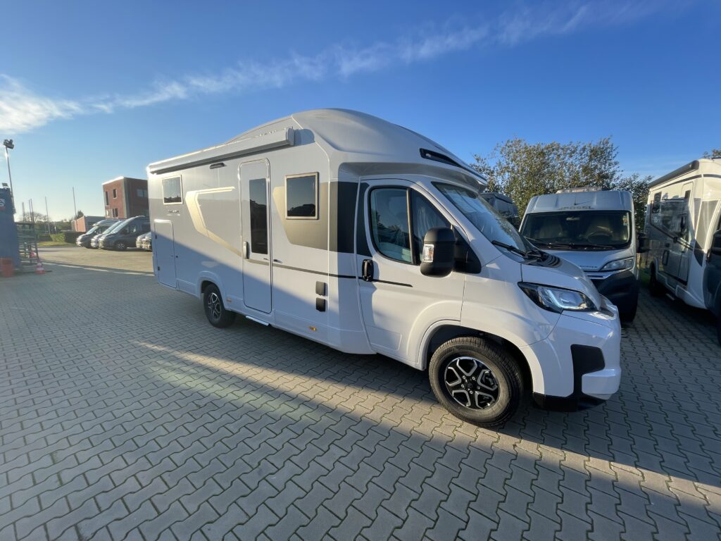 ADRIA 670 DL CORAL SELECT T